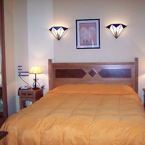 Habitación con Cama Queen